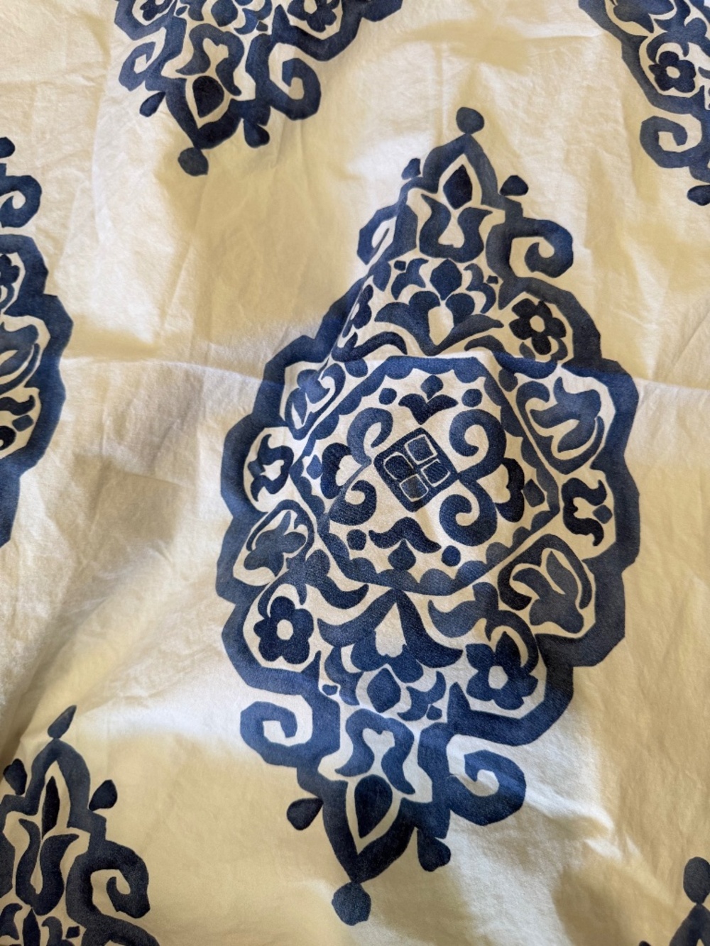 Pottery Barn king duvet blue medallion